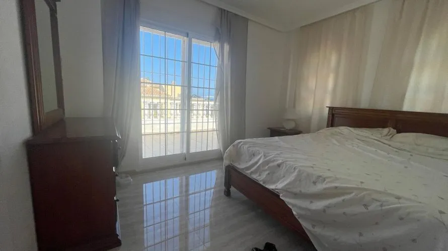 House de 5 chambres à Torrevieja, Espagne No. 569 № 18