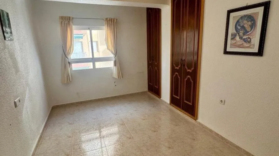 Apartment de 4 chambres à Torrevieja, Espagne No. 662 № 11