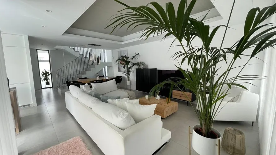 Villa de 139m² à Finestrat, Espagne No. 402 № 2