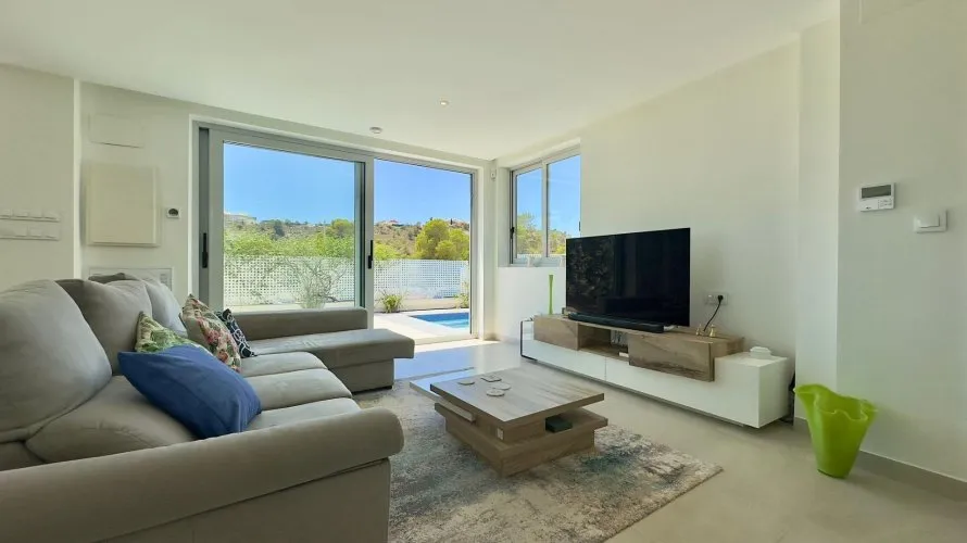 Villa de 3 chambres à Finestrat, Espagne No. 406 № 6