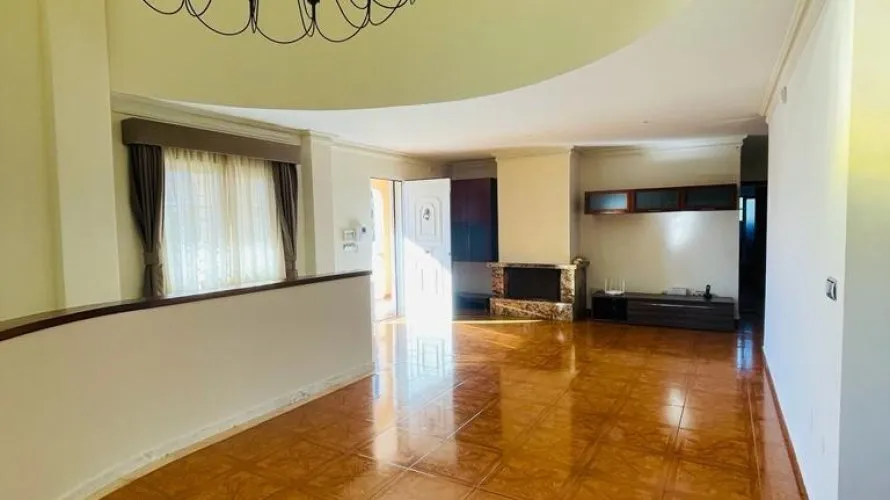 Villa de 4 chambres à Torrevieja, Espagne No. 83 № 5