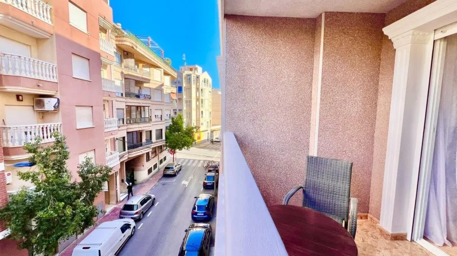 Apartment de 2 chambres à Torrevieja, Espagne No. 798 № 11