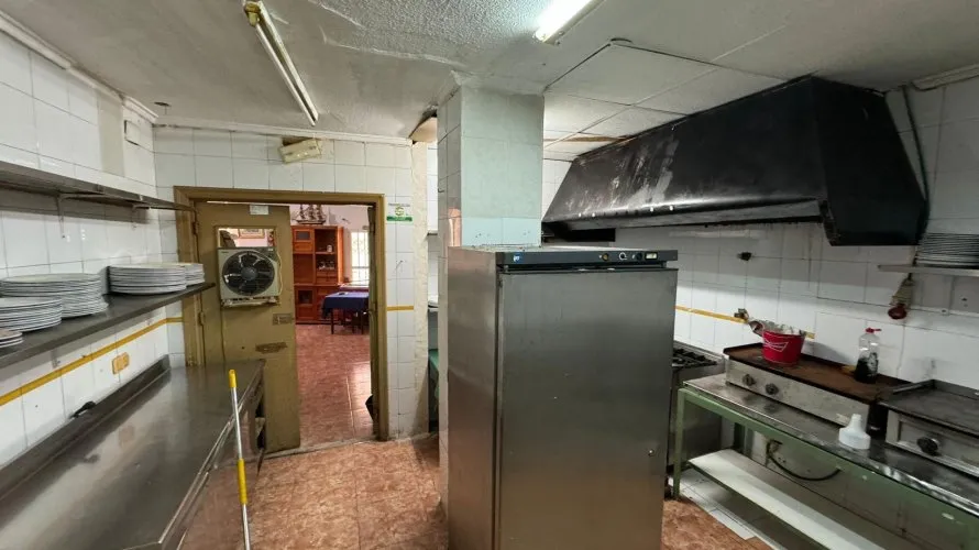 Commercial property de 118m² à Torrevieja, Espagne No. 96 № 15