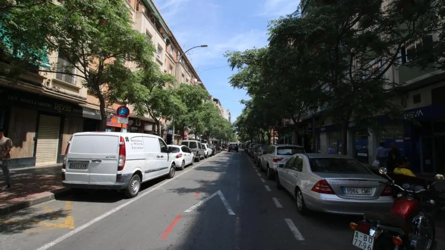 Commercial property de 24 chambres à Alicante, Espagne No. 322 № 17