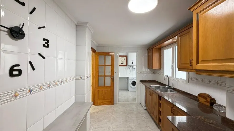 Apartment de 3 chambres à Torrevieja, Espagne No. 672 № 16