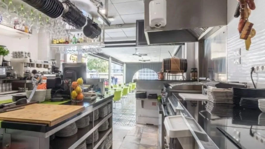Commercial property de 72m² à Alicante, Espagne No. 497 № 1