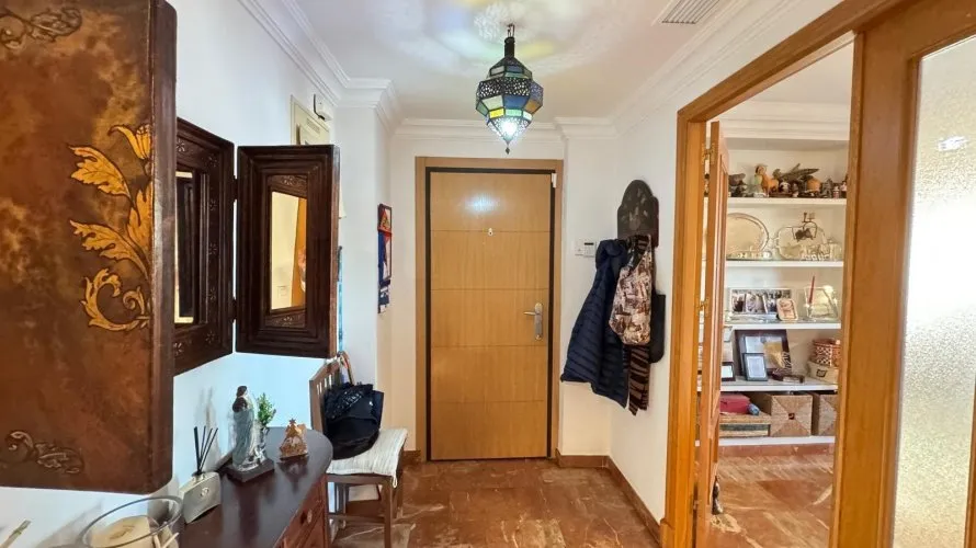 Apartment de 4 chambres à Torrevieja, Espagne No. 184 № 1