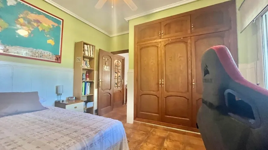 Villa de 3 chambres à Torrevieja, Espagne No. 523 № 2