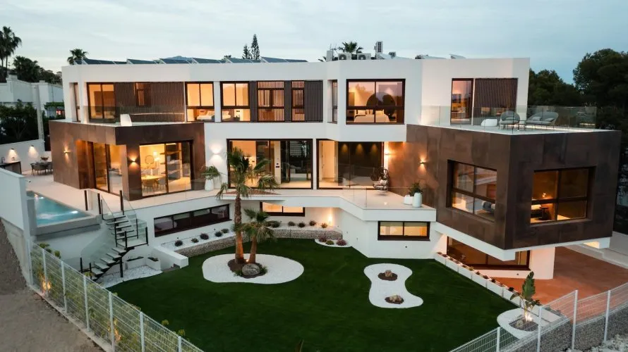 Villa de 4 chambres à Benidorm, Espagne No. 343 № 13