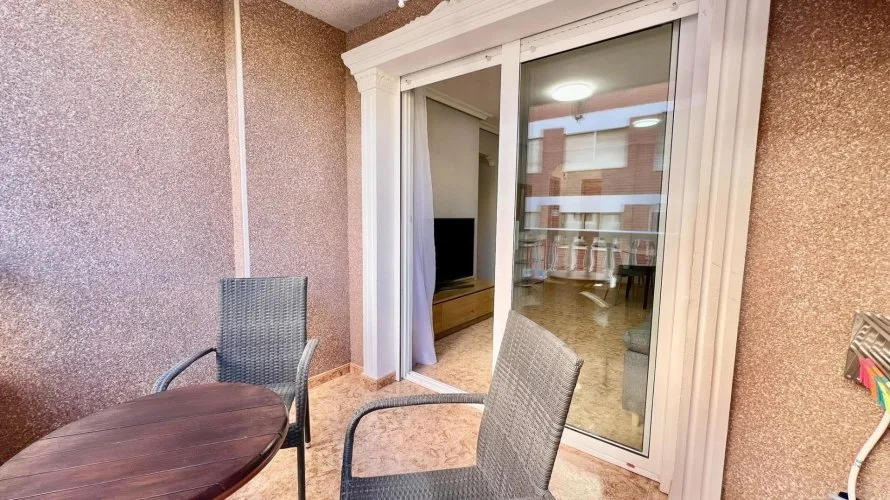 Apartment de 2 chambres à Torrevieja, Espagne No. 798 № 10