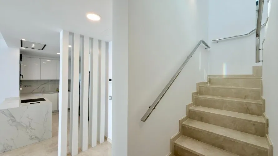 Penthouse de 3 chambres à Benidorm, Espagne No. 710 № 24