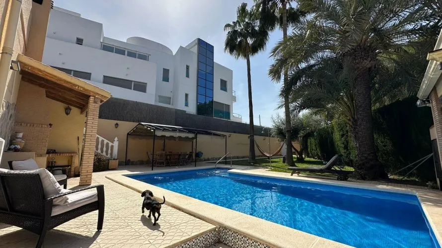 Apartment de 4 chambres à Torrevieja, Espagne No. 755 № 9