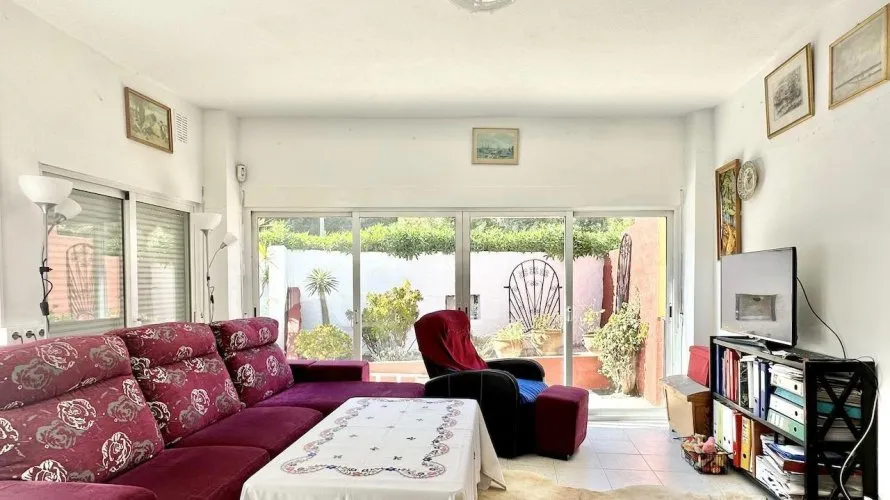 Villa de 4 chambres à L'Alfàs del Pi, Espagne No. 338 № 1