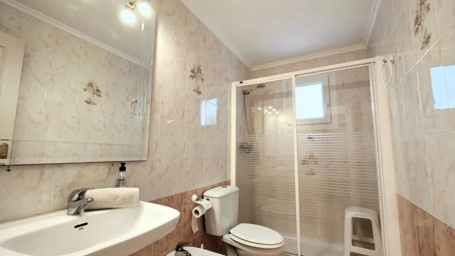 Apartment de 2 chambres à Torrevieja, Espagne No. 767 № 4