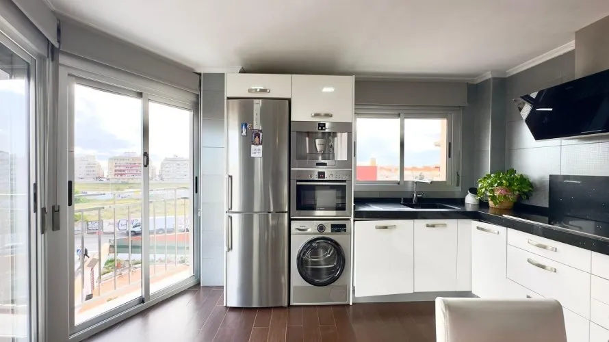 Commercial property de 12 chambres à Torrevieja, Espagne No. 739 № 21