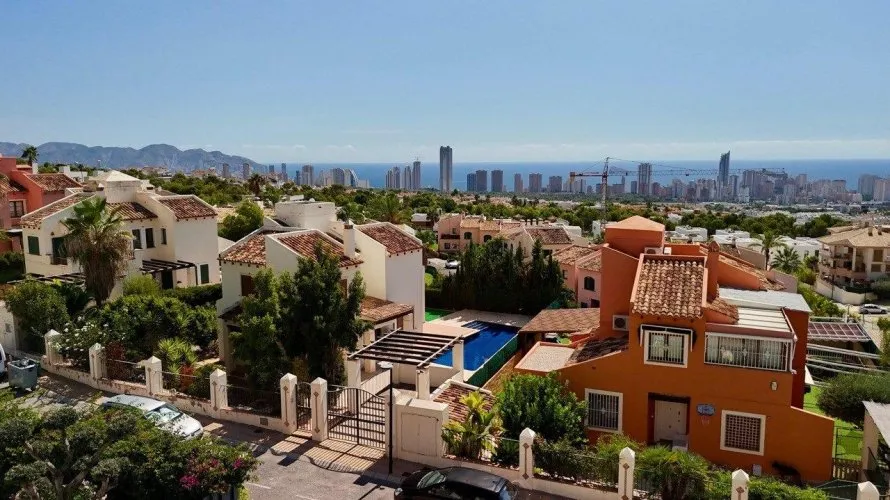 Villa de 890m² à Benidorm, Espagne No. 587 № 5