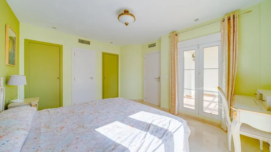 Villa de 4 chambres à Finestrat, Espagne No. 201 № 22