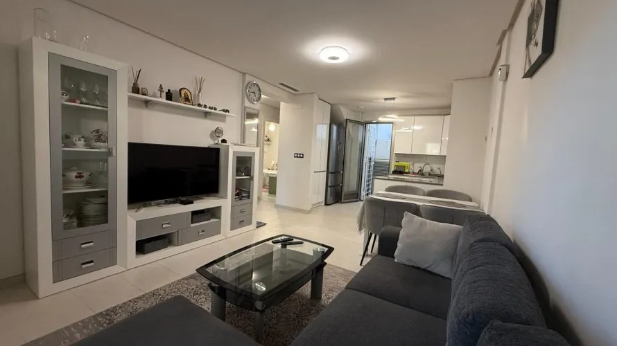 Apartment de 3 chambres à Torrevieja, Espagne No. 133 № 1