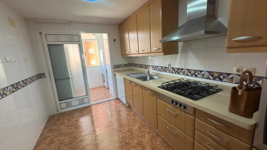 Apartment de 3 chambres à Alicante, Espagne No. 104 № 12