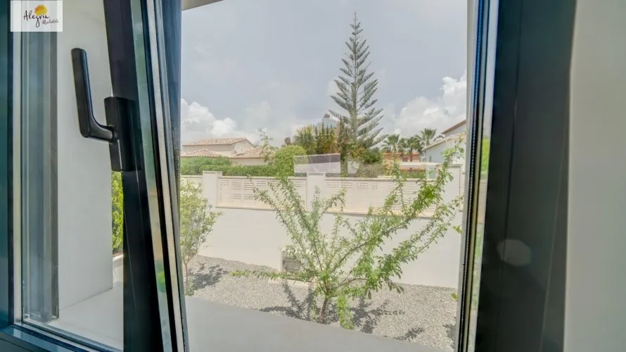 Villa de 5 chambres à Calpe, Espagne No. 329 № 24