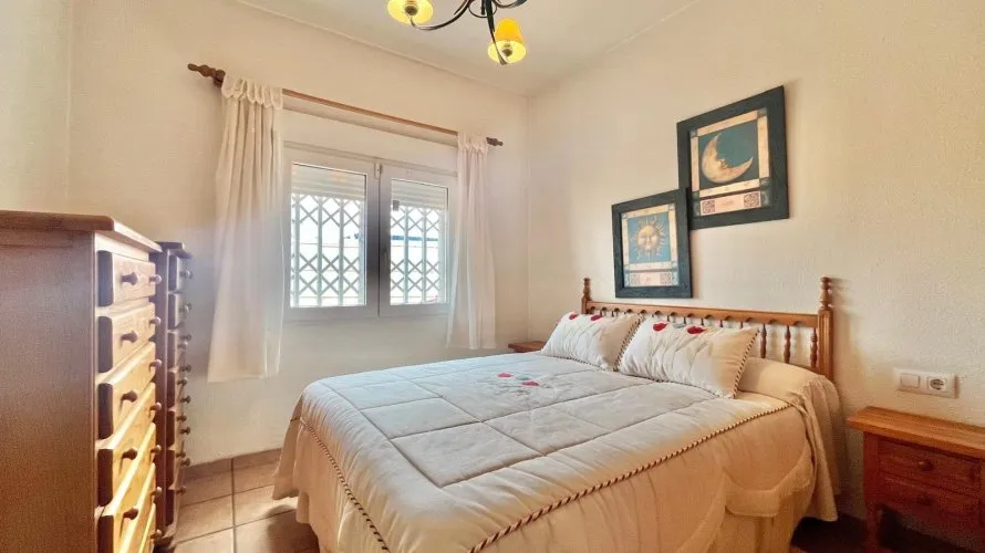 Apartment de 2 chambres à Torrevieja, Espagne No. 723 № 20