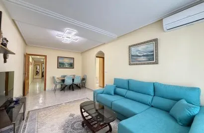 Apartment de 3 chambres à Torrevieja, Espagne No. 672