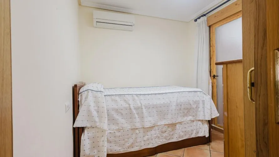 Bungalow de 75m² à Torrevieja, Espagne No. 653 № 24
