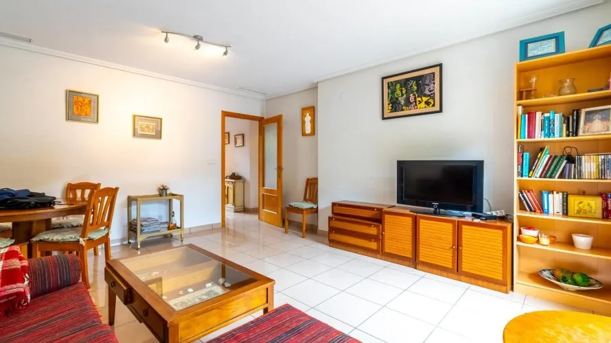 Land plot de 109m² à El Campello, Espagne No. 432