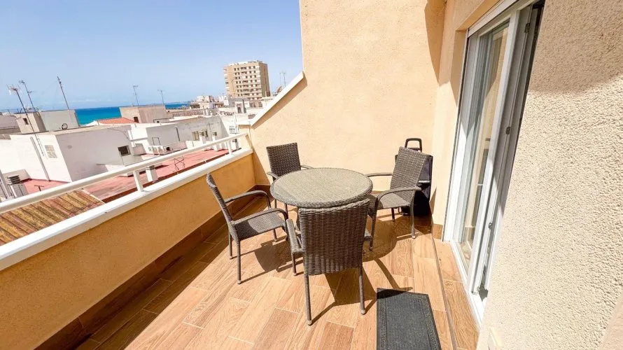 Penthouse de 2 chambres à Torrevieja, Espagne No. 438 № 3