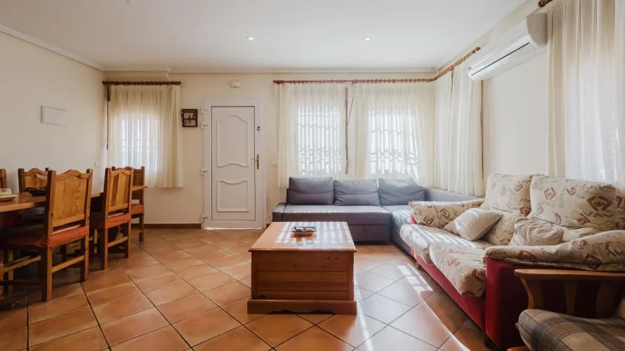 Bungalow de 75m² à Torrevieja, Espagne No. 653 № 7