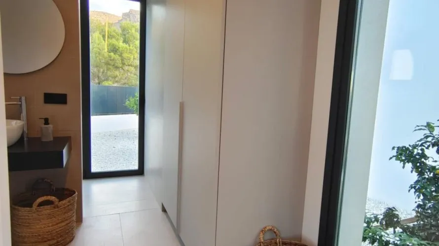 Villa de 4 chambres à Finestrat, Espagne No. 589 № 18