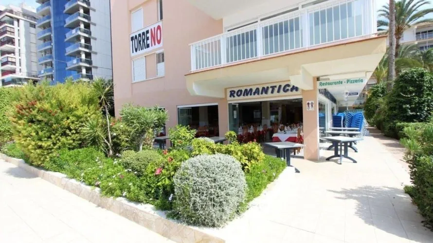 Commercial property de 230m² à Calpe, Espagne No. 636 № 2