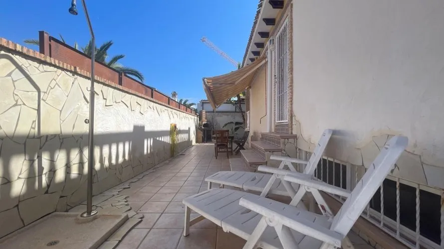 House de 5 chambres à Torrevieja, Espagne No. 569 № 24