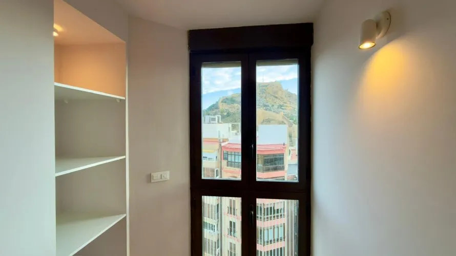 Apartment de 3 chambres à Alicante, Espagne No. 146 № 1