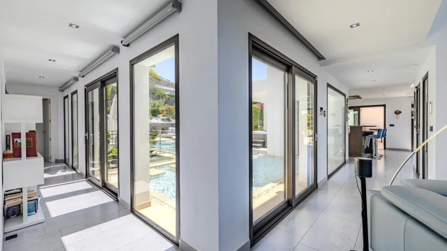 Villa de 5 chambres à Javea, Espagne No. 415 № 21