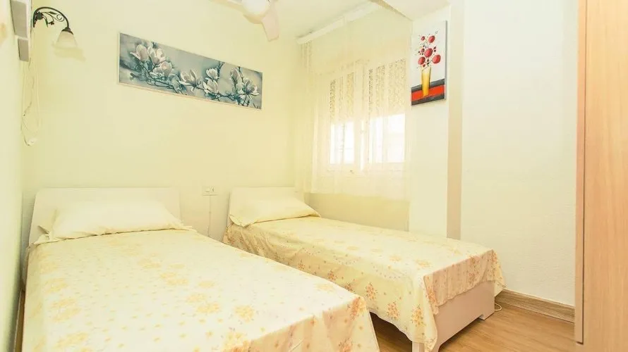 Apartment de 3 chambres à Torrevieja, Espagne No. 212 № 14