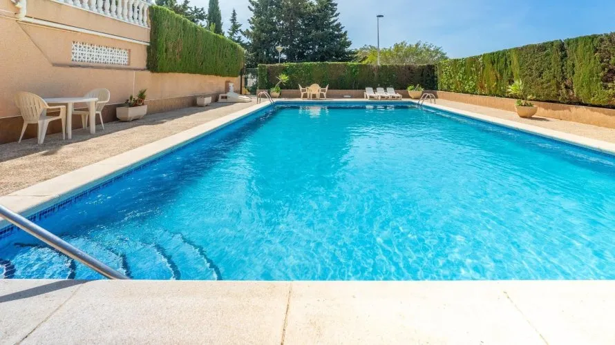Villa de 3 chambres à Torrevieja, Espagne No. 180 № 16