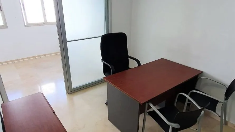 Office de 126m² à Alicante, Espagne No. 233 № 4