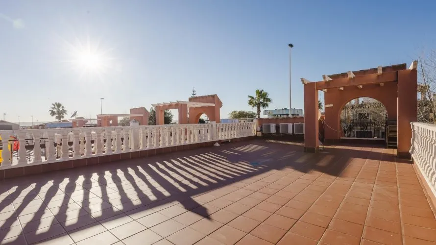 Apartment de 79m² à Torrevieja, Espagne No. 673 № 2