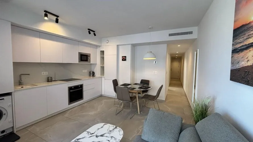 Apartment de 2 chambres à Torrevieja, Espagne No. 1233 № 3