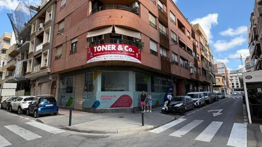 Apartment de 4 chambres à Torrevieja, Espagne No. 1274 № 2