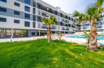 Apartment de 3 chambres à Alicante, Espagne No. 1223