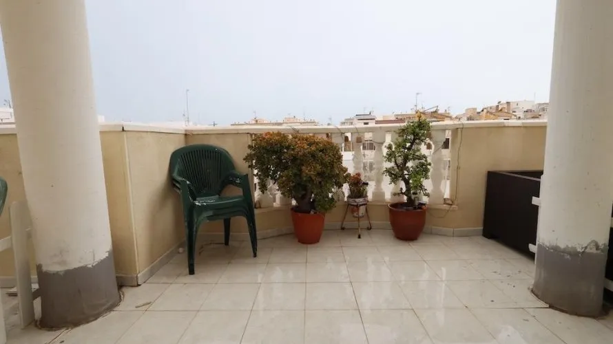 Penthouse de 3 chambres à Torrevieja, Espagne No. 1246