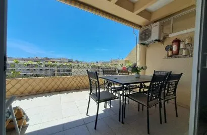 Penthouse de 2 chambres à Torrevieja, Espagne No. 1290