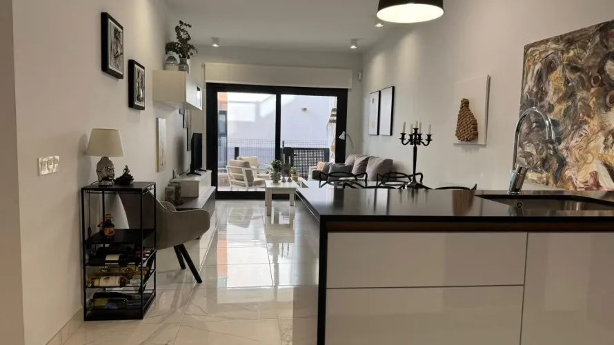 Apartment de 2 chambres à Guardamar del Segura, Espagne No. 1218 № 2