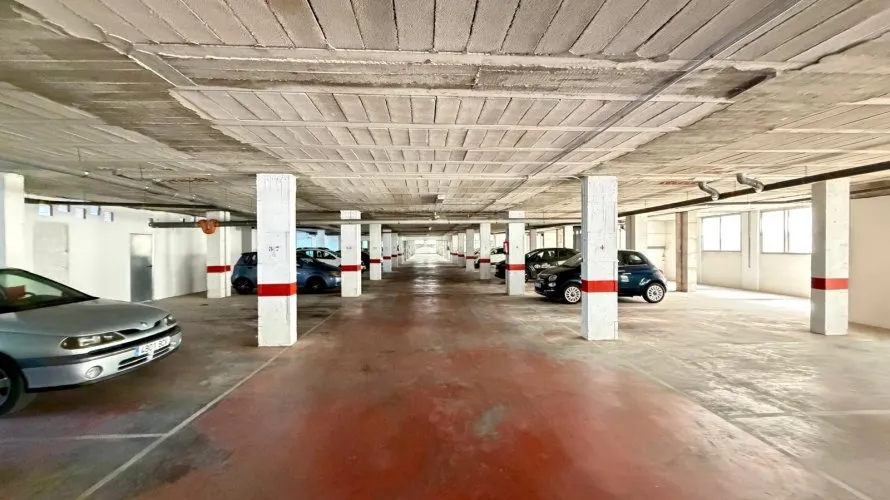 Commercial property de 2800m² à Torrevieja, Espagne No. 1260 № 16
