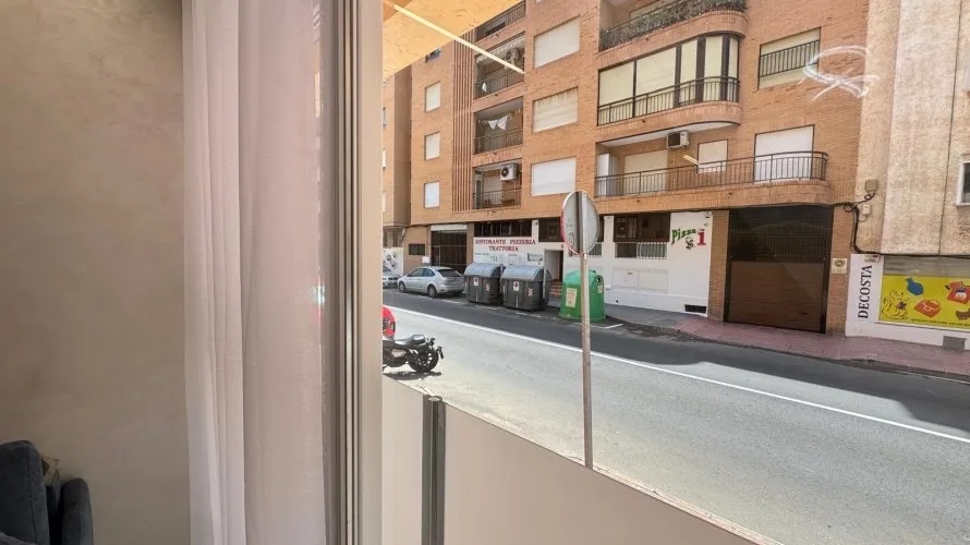 Apartment de 2 chambres à Torrevieja, Espagne No. 1270 № 12