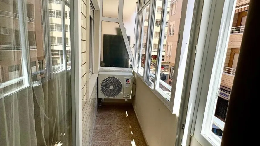 Apartment de 2 chambres à Torrevieja, Espagne No. 1235 № 10