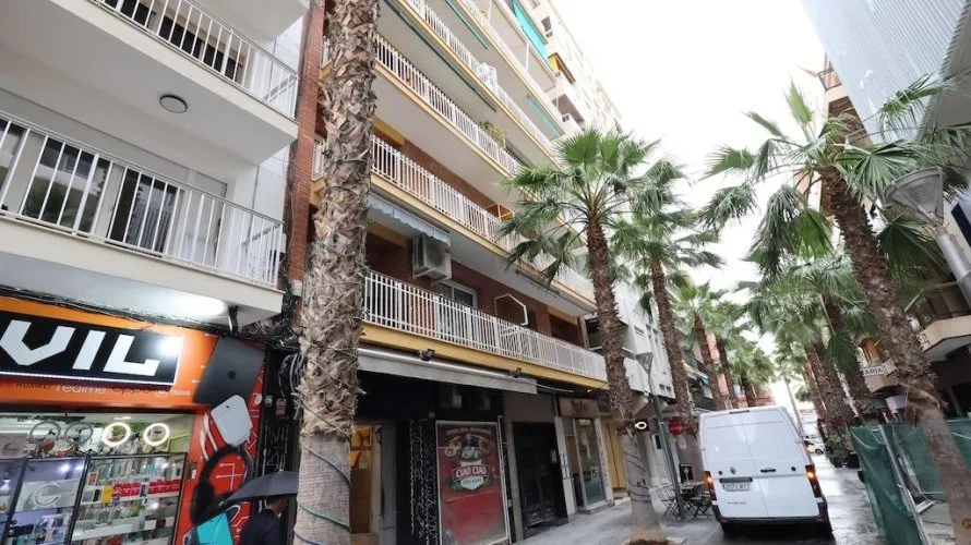Apartment de 4 chambres à Torrevieja, Espagne No. 1245