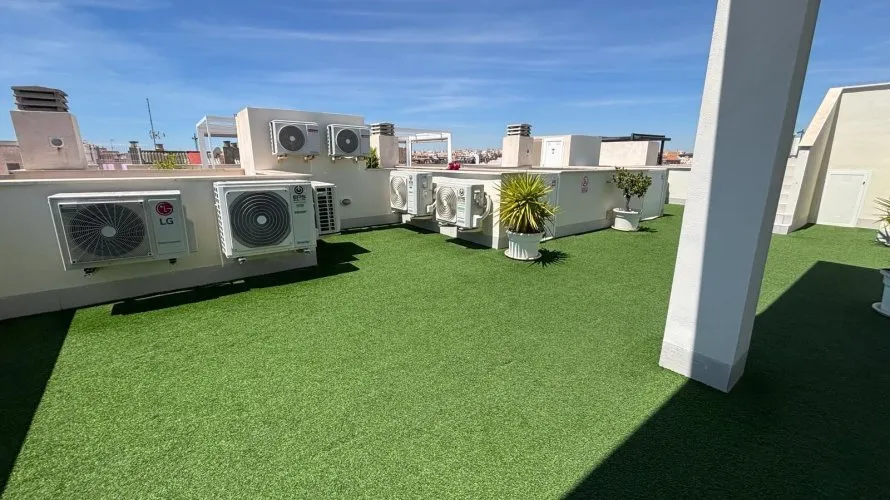 Apartment de 2 chambres à Torrevieja, Espagne No. 1233 № 11
